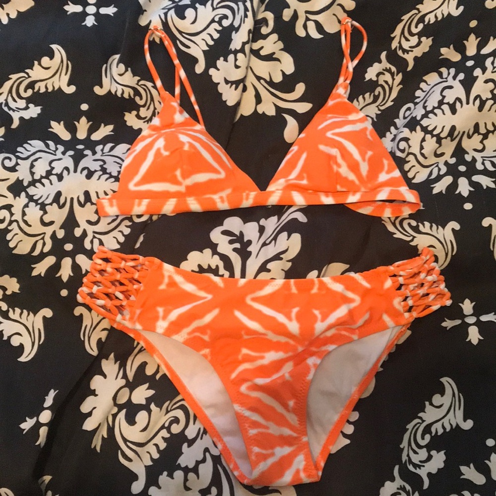 Tie dye cupshe bikini